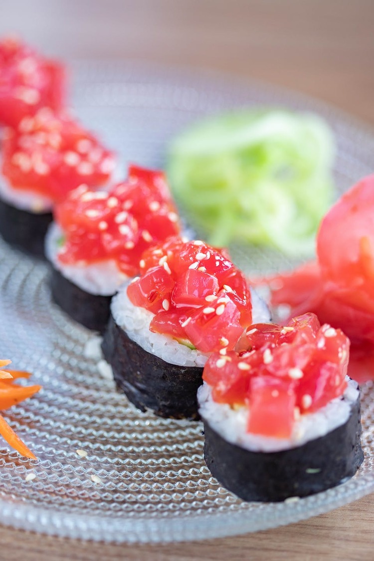 Sushi Recipe - Tuna and Sesame Seed Maki Rolls