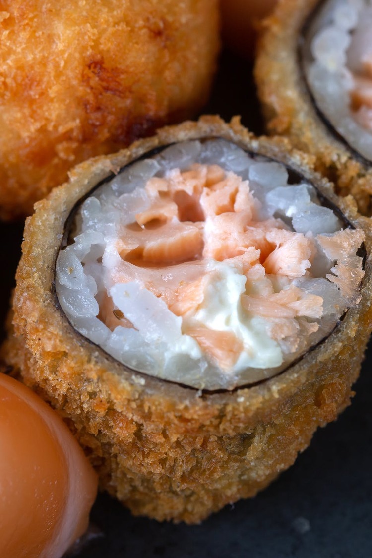 Crunchy Salmon Tempura Roll Recipe